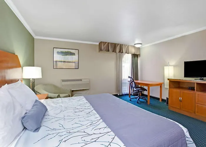 Days Inn By Wyndham San Jose Convention Center